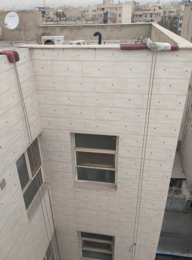 پیچ و رولپلاک سرامیک نما در شهر قدس 